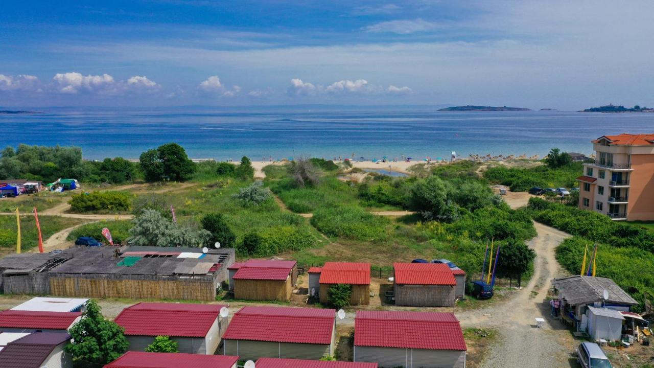 Karavani Na Plaj Zlatna Ribka Sozopol Hotel Exterior foto